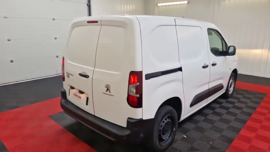 PEUGEOT Partner -