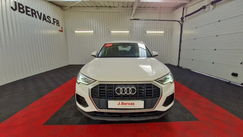 AUDI Q3 -