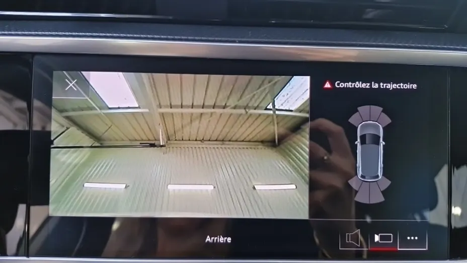 AUDI Q3 -
