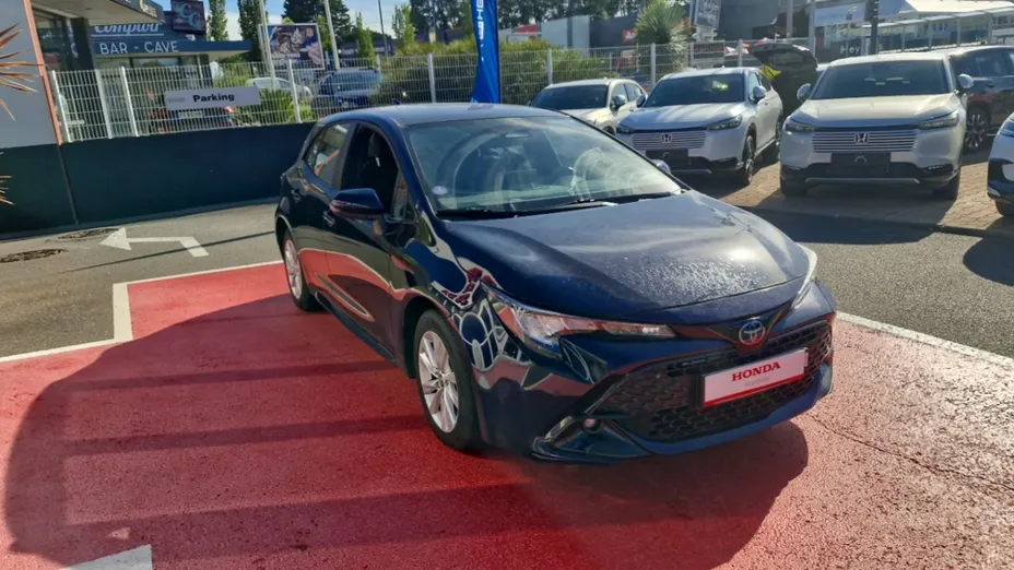 TOYOTA Corolla -