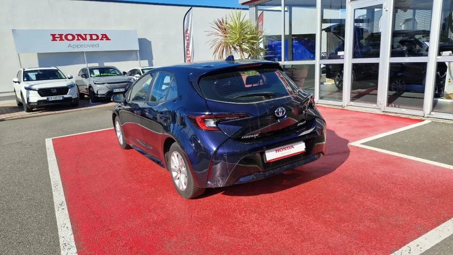 TOYOTA Corolla -