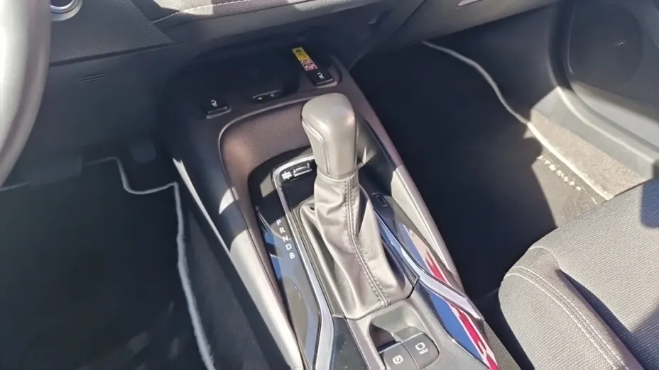 TOYOTA Corolla -