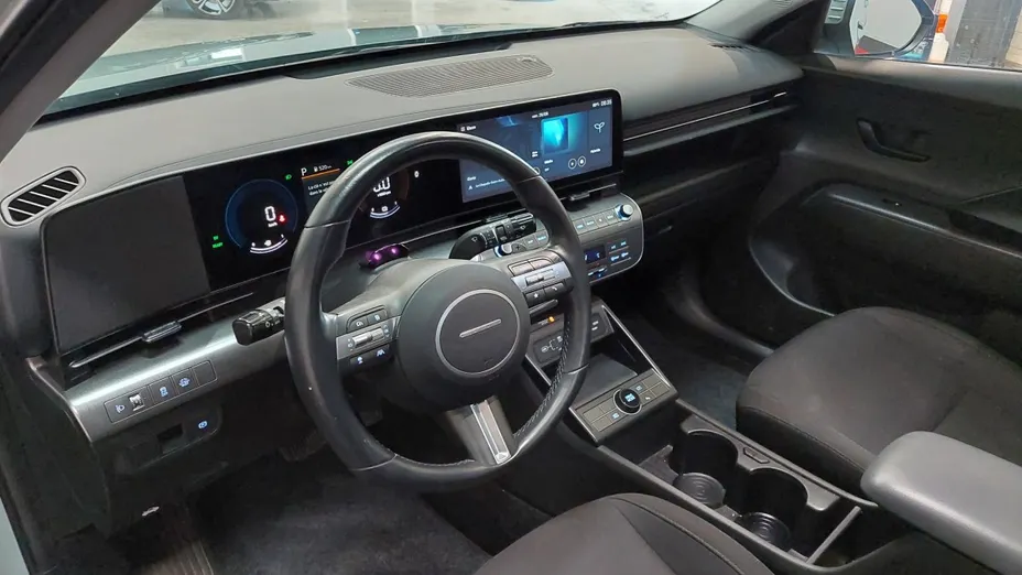 HYUNDAI Kona -