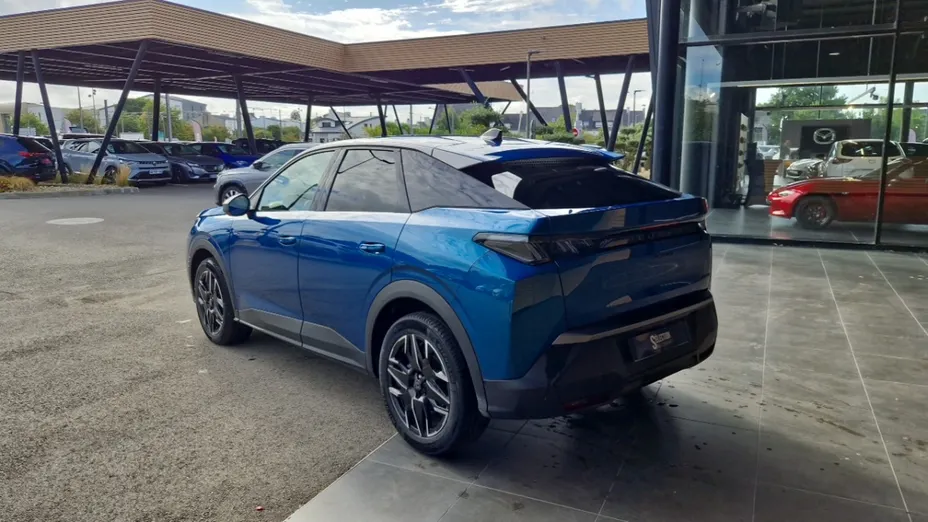 PEUGEOT 3008 -