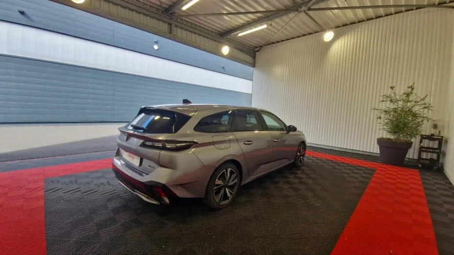 PEUGEOT 308 -