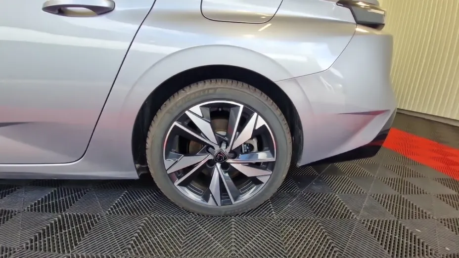 PEUGEOT 308 -