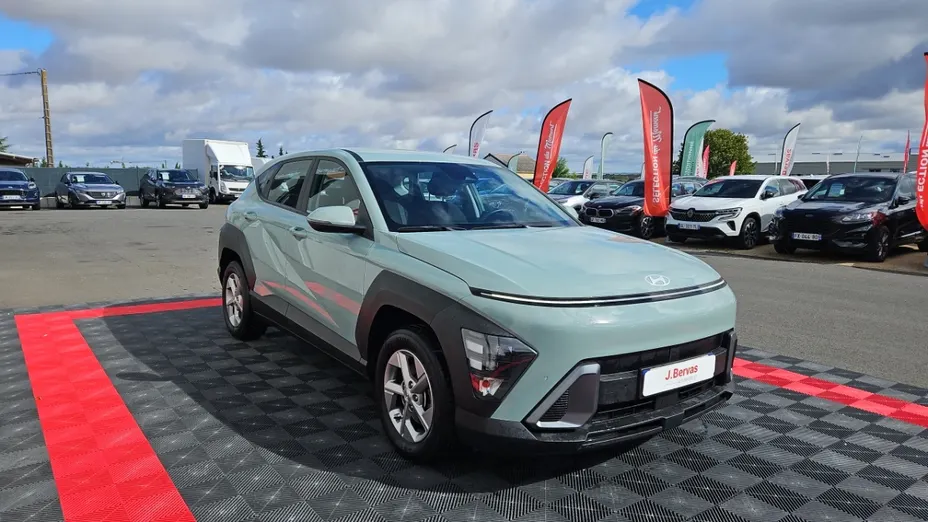HYUNDAI Kona -