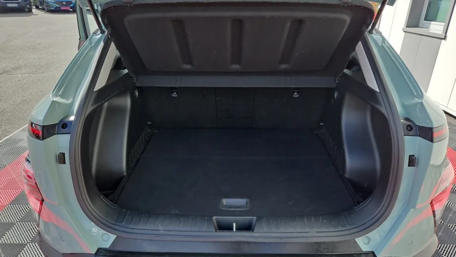 HYUNDAI Kona -