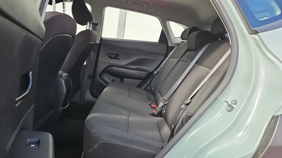 HYUNDAI Kona -