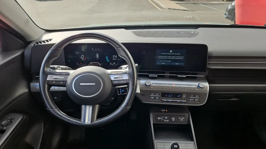 HYUNDAI Kona -