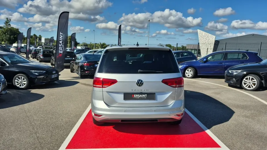 Volkswagen Touran -