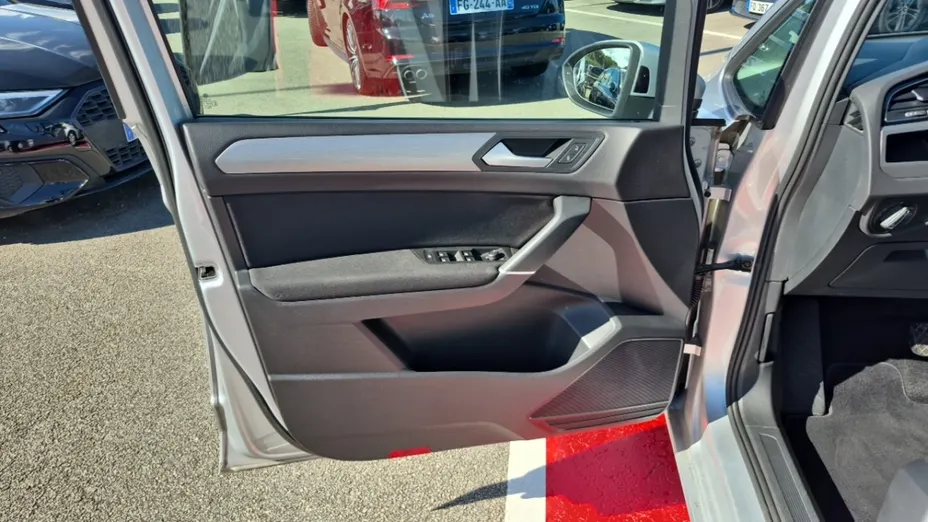 Volkswagen Touran -