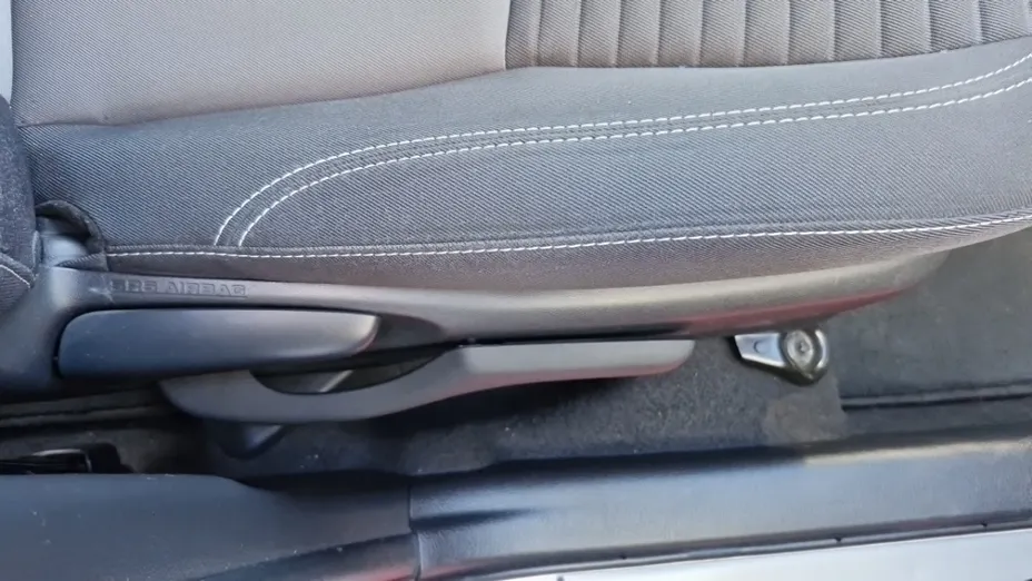TOYOTA Yaris -