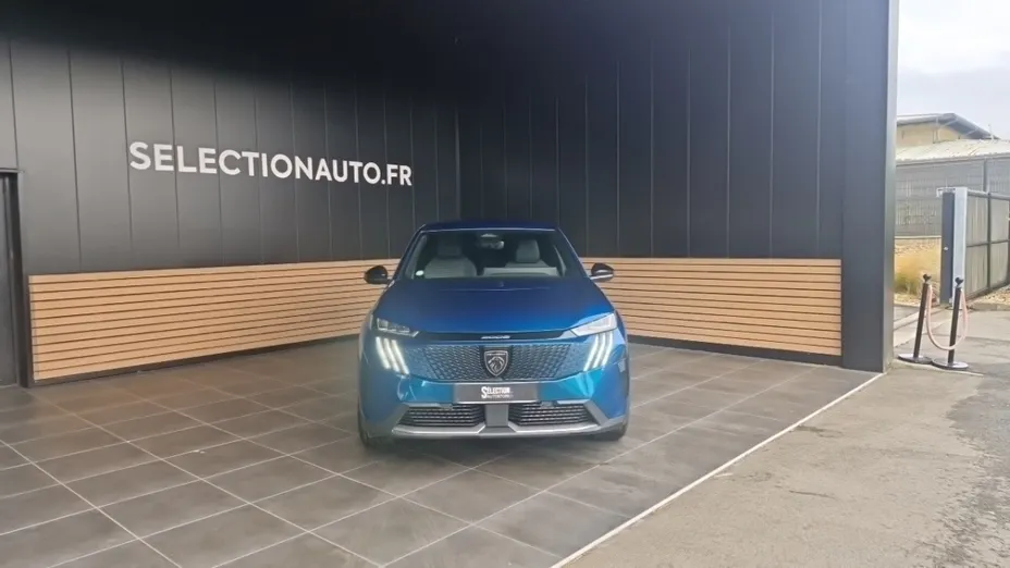 PEUGEOT 3008 -