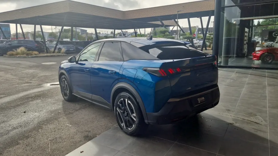 PEUGEOT 3008 -