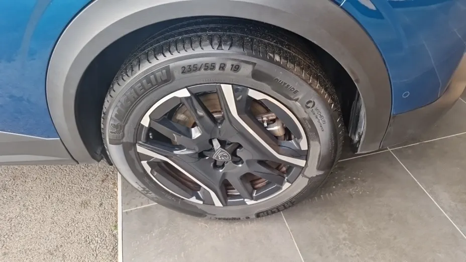 PEUGEOT 3008 -
