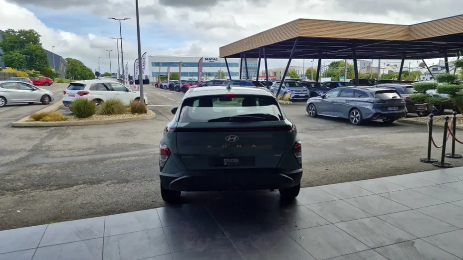 HYUNDAI Kona -