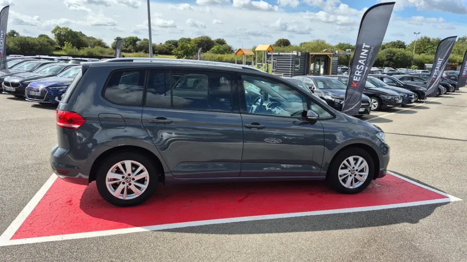 Volkswagen Touran -