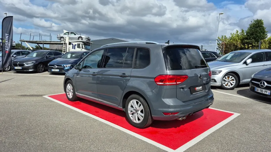 Volkswagen Touran -