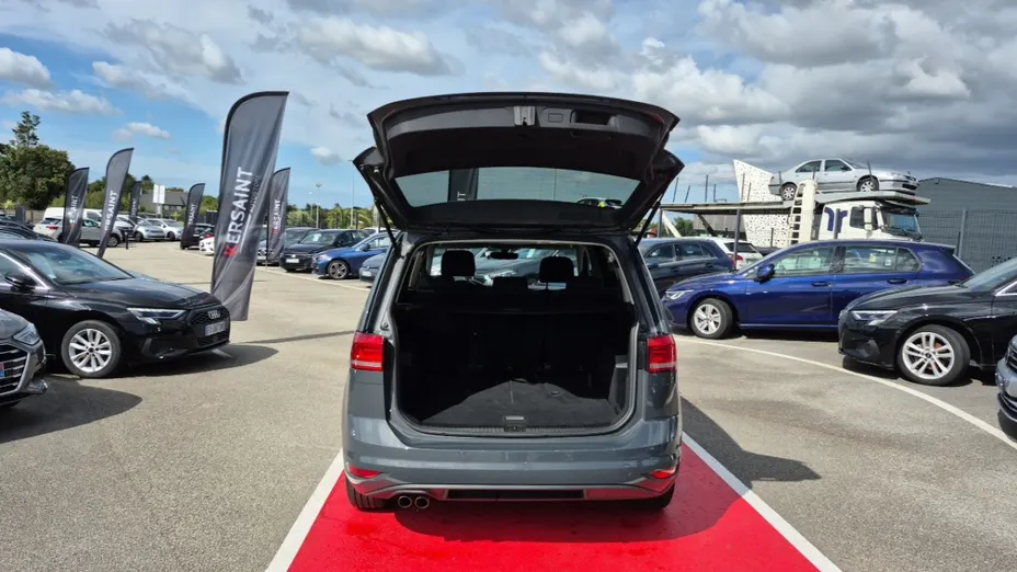 Volkswagen Touran -