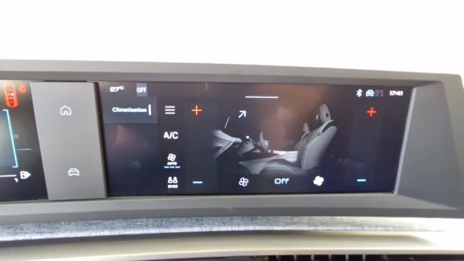 PEUGEOT 3008 -