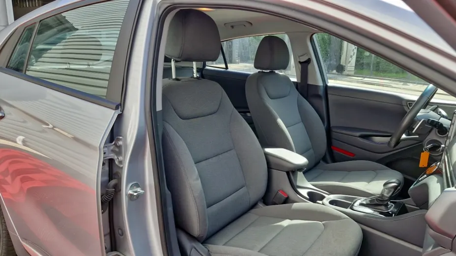 HYUNDAI Ioniq -