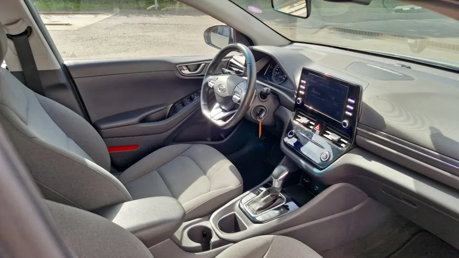 HYUNDAI Ioniq -