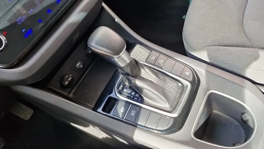 HYUNDAI Ioniq -