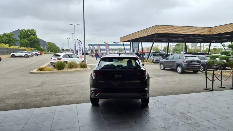 HYUNDAI Tucson -