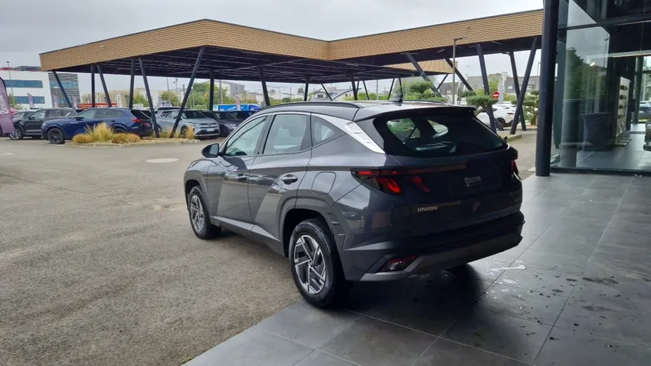 HYUNDAI Tucson -