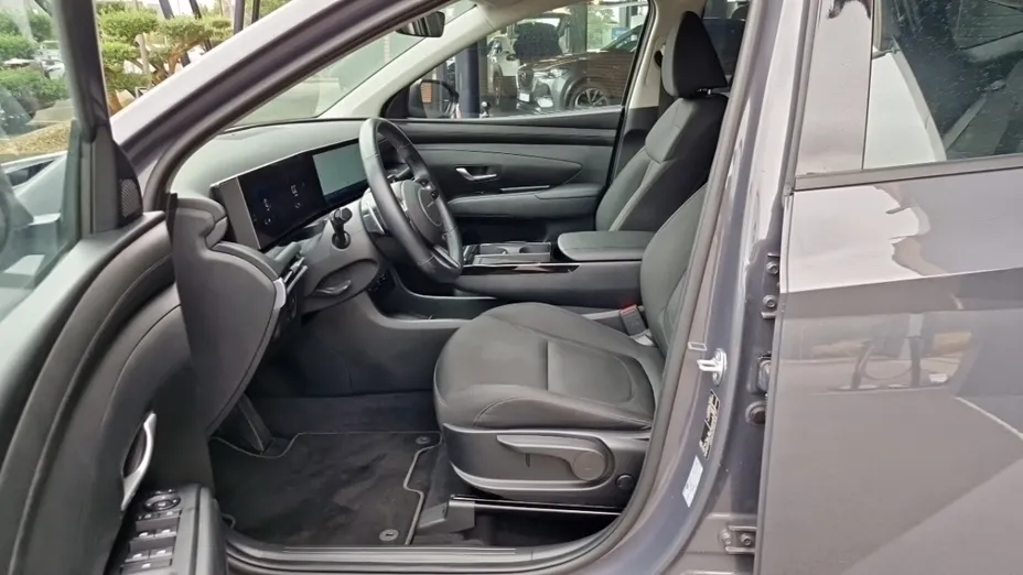 HYUNDAI Tucson -