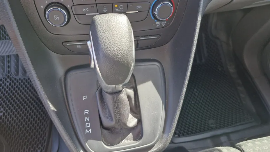 FORD Transit Connect -