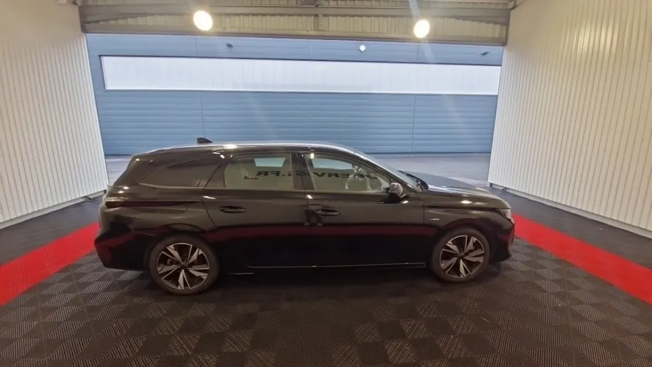 PEUGEOT 308 -