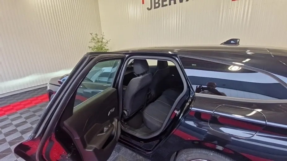 PEUGEOT 308 -