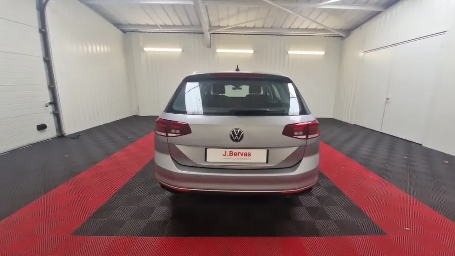 Volkswagen Passat -