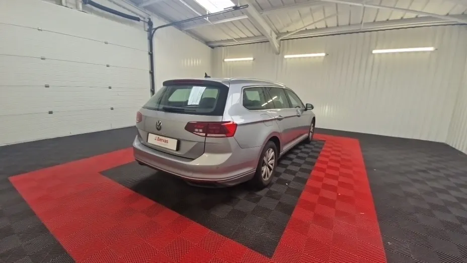 Volkswagen Passat -