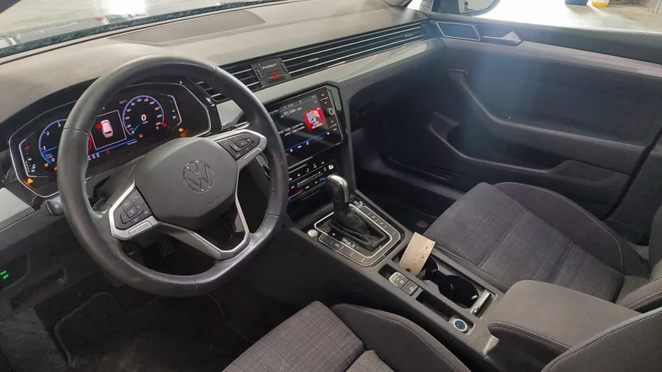 Volkswagen Passat -