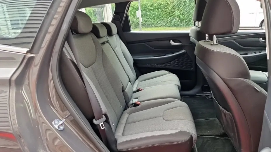 HYUNDAI Santa Fe -