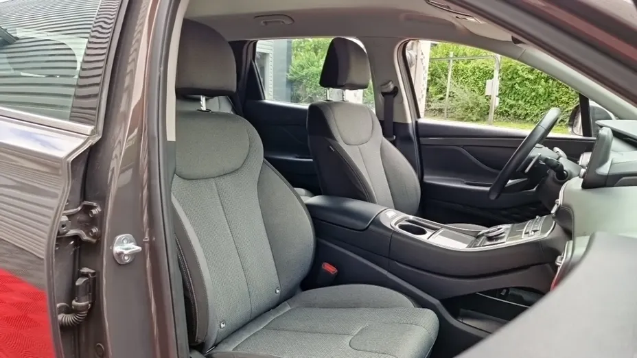 HYUNDAI Santa Fe -