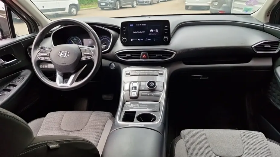 HYUNDAI Santa Fe -