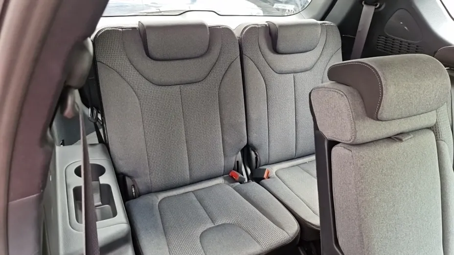 HYUNDAI Santa Fe -