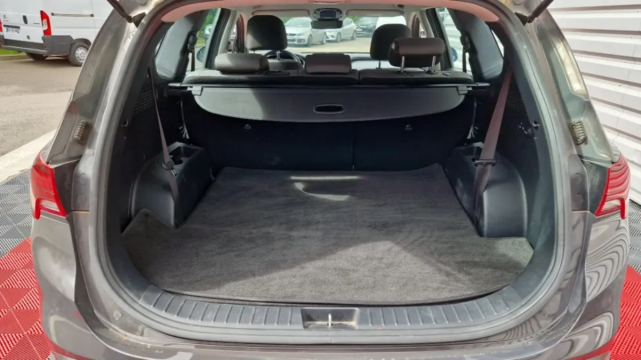 HYUNDAI Santa Fe -