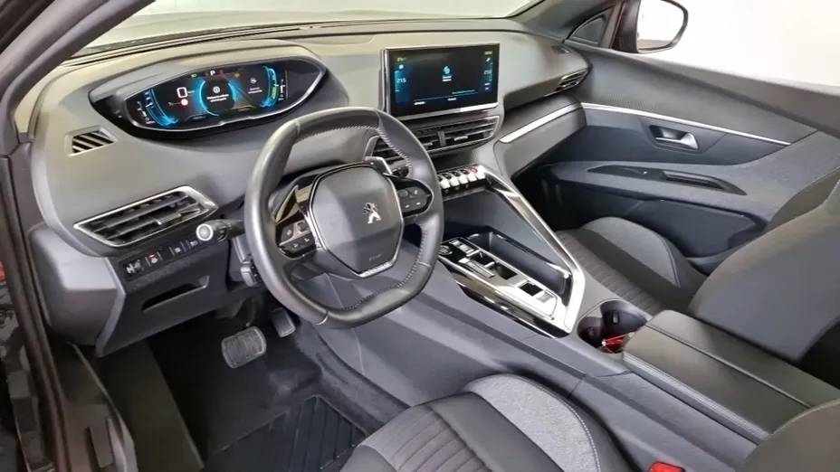 PEUGEOT 3008 -