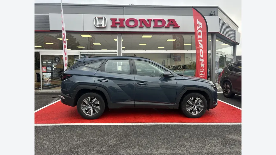 HYUNDAI Tucson -