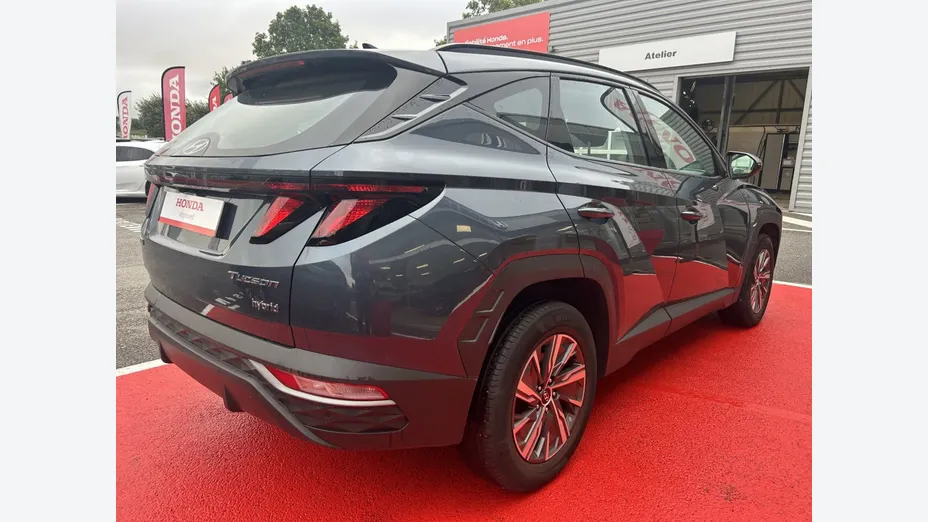 HYUNDAI Tucson -
