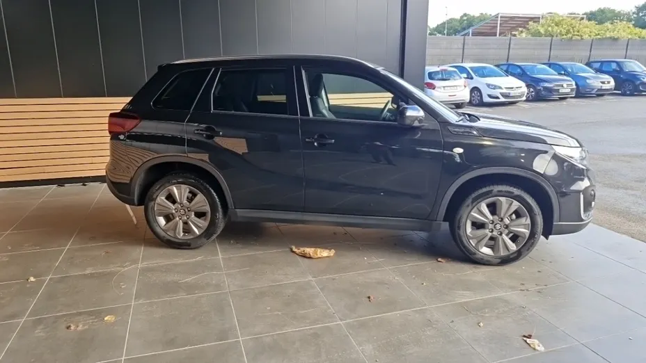 SUZUKI Vitara -