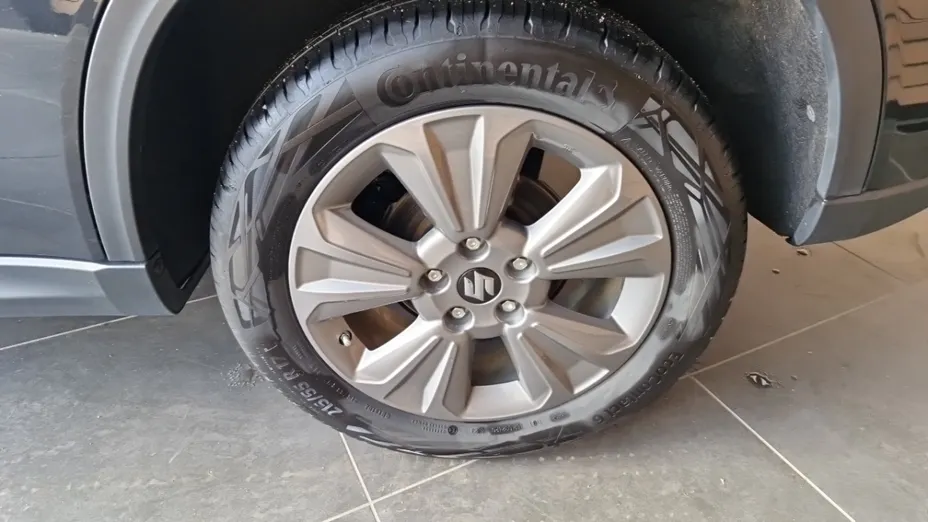 SUZUKI Vitara -