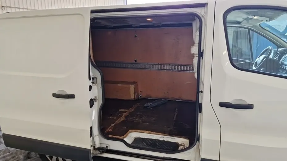 RENAULT Trafic -