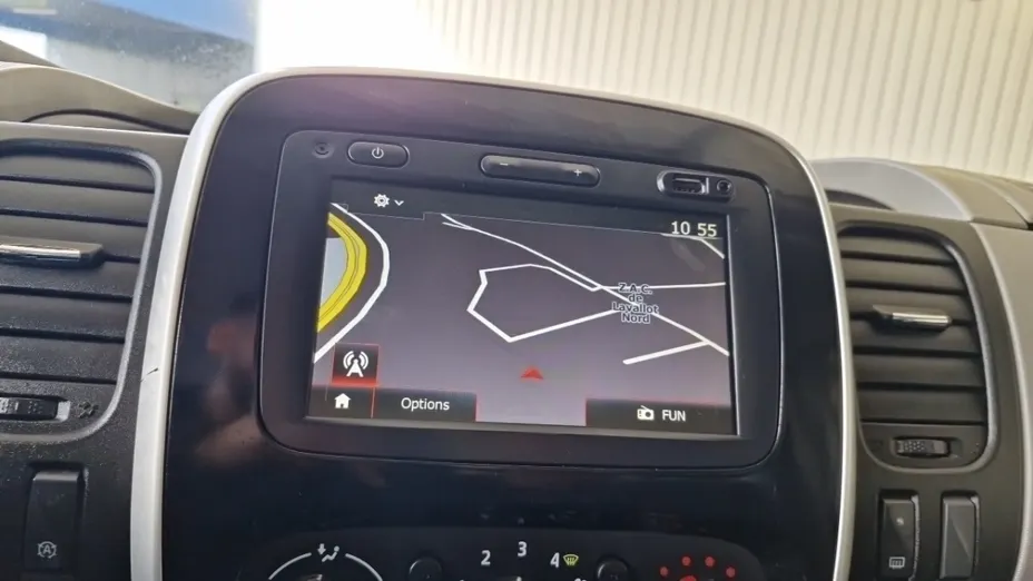 RENAULT Trafic -