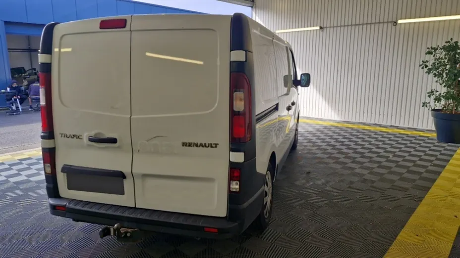 RENAULT Trafic -
